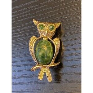 Vintage Gold Tone green Jelly Belly Owl  brooch / pin